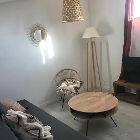2 Pieces Cosy Gare Apartmanhotel