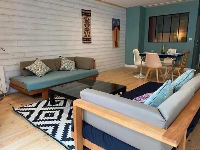 2 Pieces Cosy Gare 3*