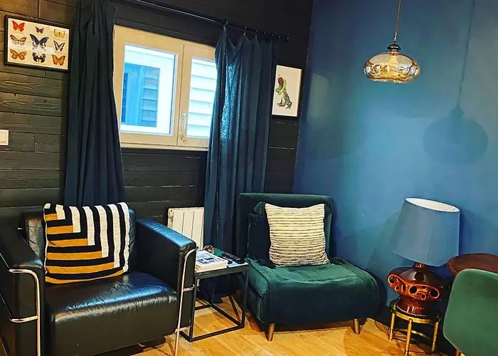 2 Pieces Cosy Gare 3*