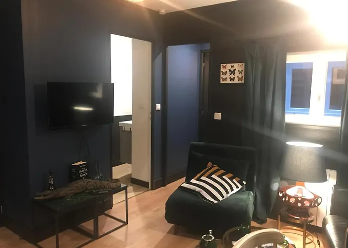 2 Pieces Cosy Gare 3* בורדו