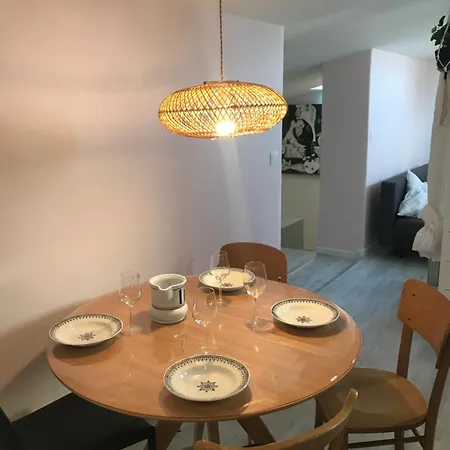 2 Pieces Cosy Gare 3*